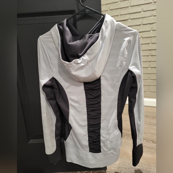 Gray Workout Hoodie - Picture 12 of 12